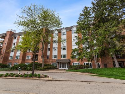 205 Rivershire Ln APT 313