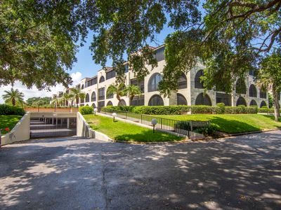 5601 Highway A1a #200S