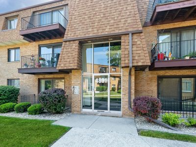 4831 W 109th St APT 101