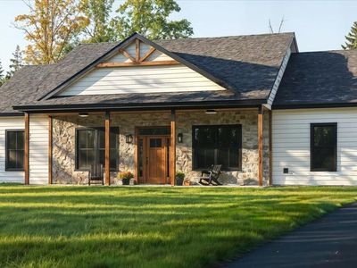 21 Village Loop Road