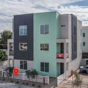 2601 E Clarendon Ave Lot 1