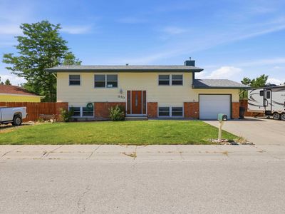 570 S Forest Dr
