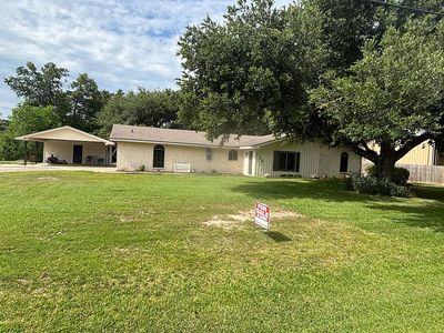 130 White Oak Dr