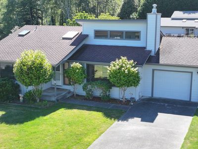 821 Brookhaven Dr