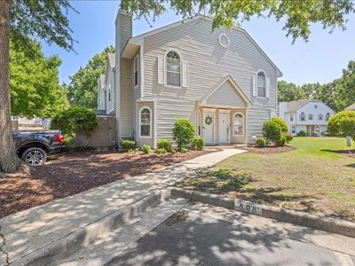 1697 Cottenham Ln