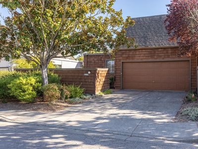 1324 Avenida Sebastiani