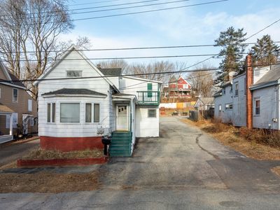 47 W West Bates Street