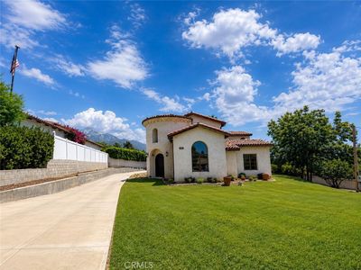 2426 Sierra Dr