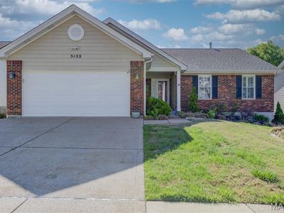 5152 Kings Park Dr