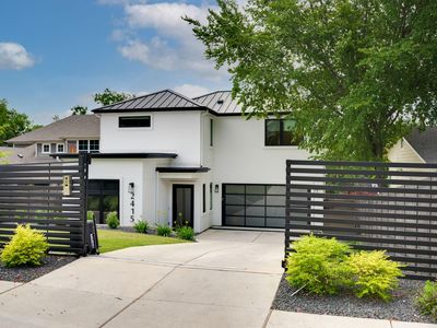 2415 McCall Rd