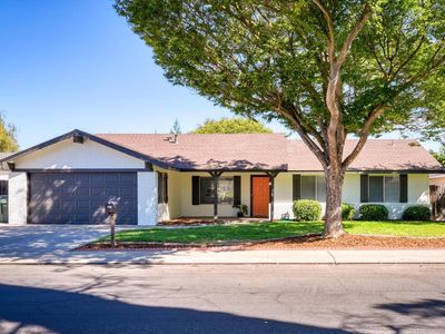 2801 Sapphire Dr