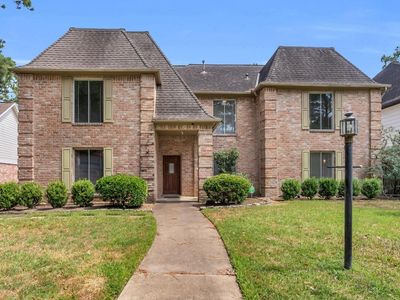 8111 Northbridge Dr