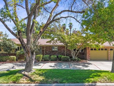 1010 Edgebrook Dr