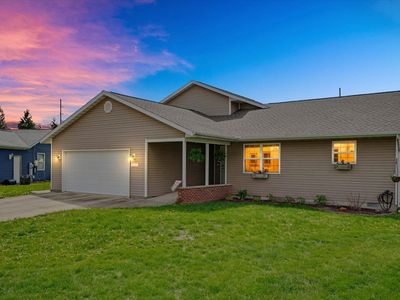 1605 Bunker Ct