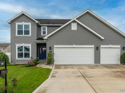 105 River Rock Dr