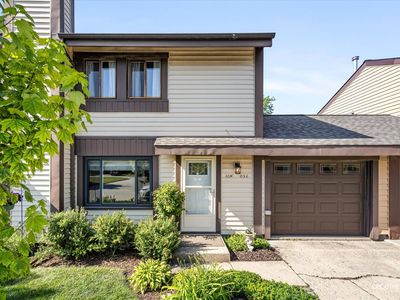 30W056 Buckthorn Ct