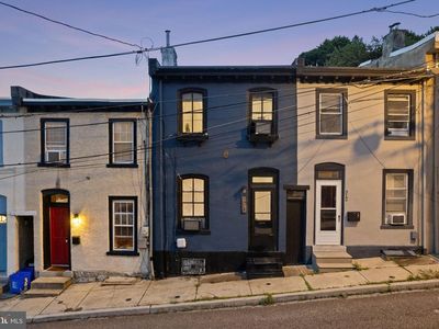 310 Carson St