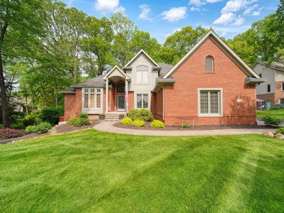 8352 Alta Vista Dr
