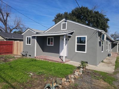 254 S Adelbert Ave