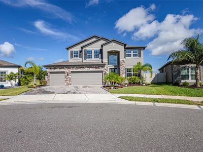 3195 KING FERN DRIVE
