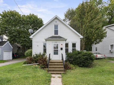 Property at 519 W Maple St, Sturgeon Bay, WI