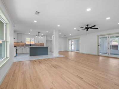 662 Fox Ave