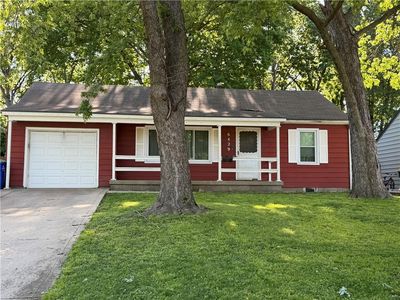 Property at 6429 Switzer Ln, Shawnee, KS