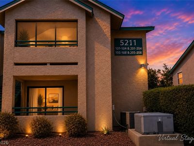 5211 Lindell Rd Unit 208