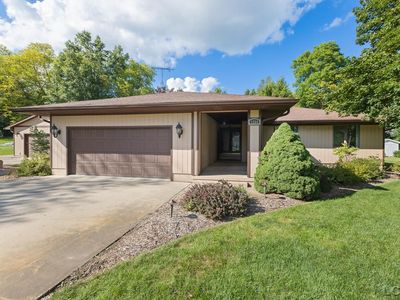 1284 Buckingham Ct