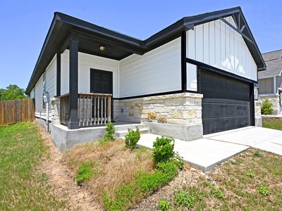 247 KINSLEY WAY