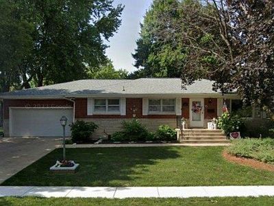 2304 Hampton Dr