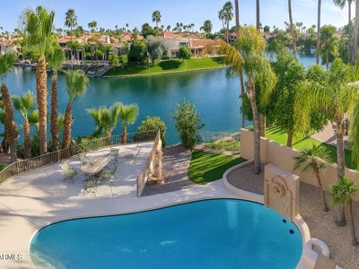 9943 E ISLAND Circle