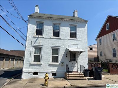 50 W Garrison St