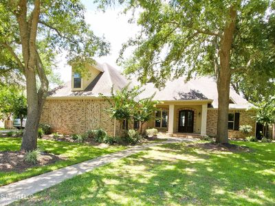 3024 Oakleigh Cir