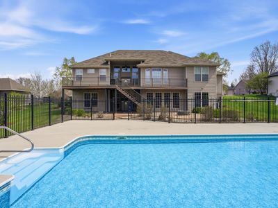5200 Thornbrook Pkwy
