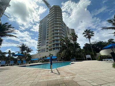 6001 Ocean Dr #503