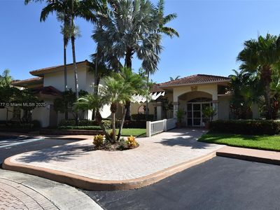 19113 Glenmoor Dr #0