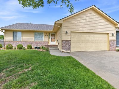 8849 N Hidden Ln