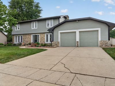 2707 Whitehouse Dr