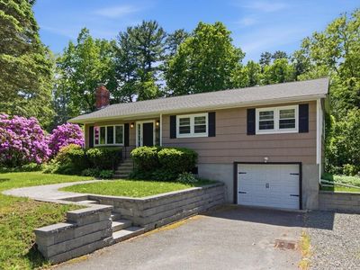 152 Lake St