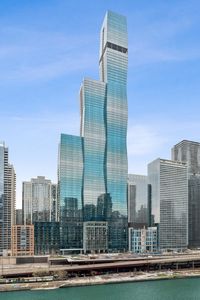 363 E Wacker Dr #1906