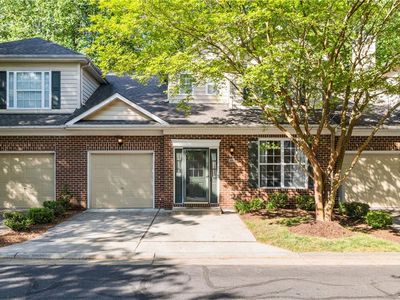 5889 Echingham Dr
