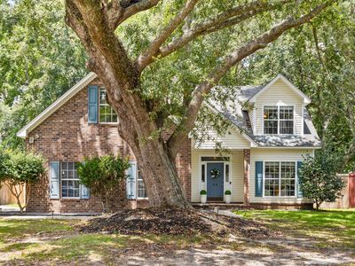 5452 Roxbury Dr