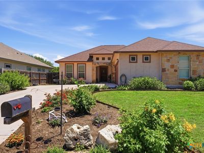 225 Greenway Dr