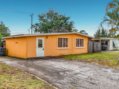 2066 Tarragon Road
