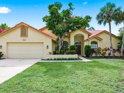 2729 Redford Ct E