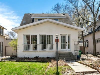 2705 E Minnehaha Pkwy