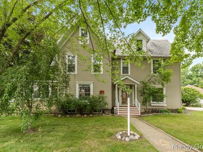 118 S 2nd St