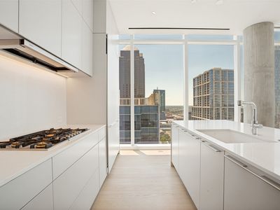 1747 Leonard St Suite 2002