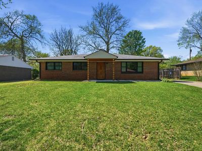 1737 Vaughn Dr